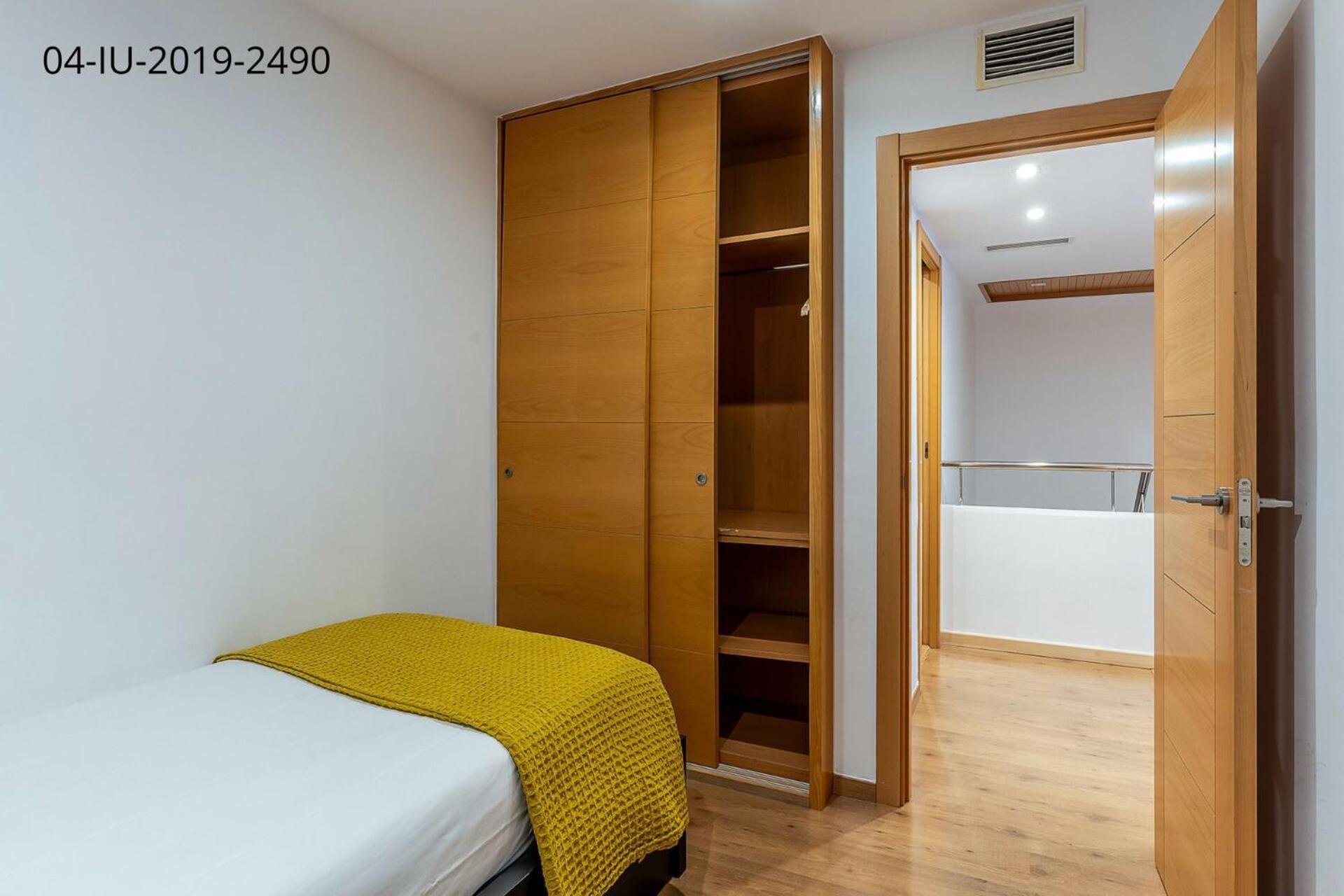 4068 - Ab Les Corts Bii * Barcelona